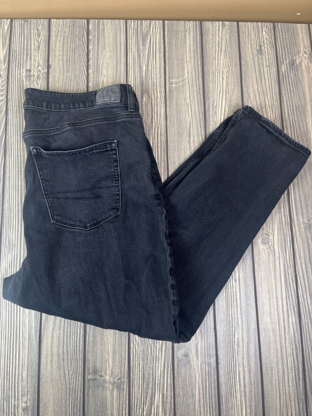 American Eagle Strigid Mom Jeans 16 Short